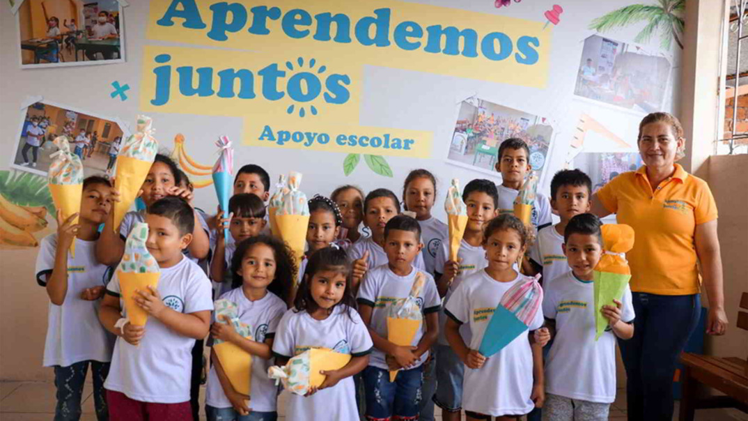 Presse_Auszeichnung Schulprojekt Ecuador SanLucar school project in Ecuador, promoting education, sustainability, and community development.
