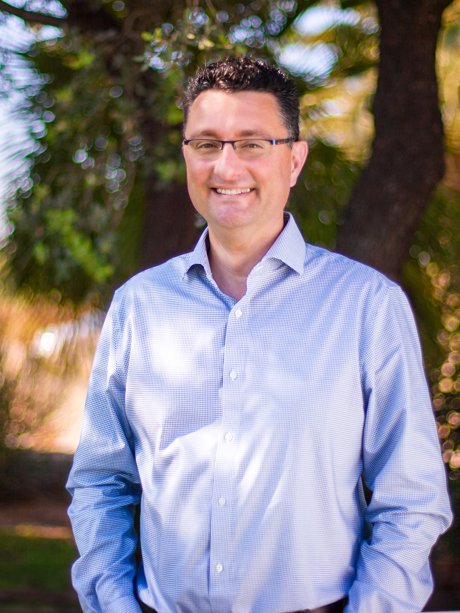 Jorge Peris, a SanLucar expert, representing dedication to sustainable agriculture and fresh produce innovation.