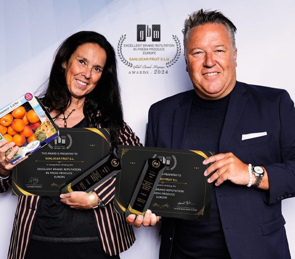 Post_Global Brand Award_PRESS – copia Post Global Brand Award press image celebrating premium produce and innovative branding.