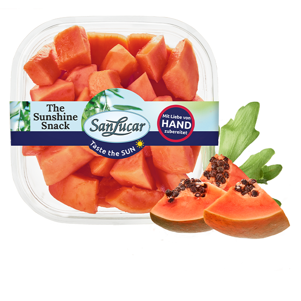 Fresh_Cut_Papaya_00185_2 Fresh SanLucar Fresh Cut papaya, perfectly sliced and ready to enjoy, showcasing its sweet and juicy flavor.